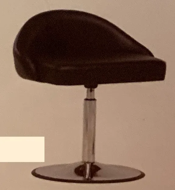 BELIZE LOW STOOL(SWIVEL)