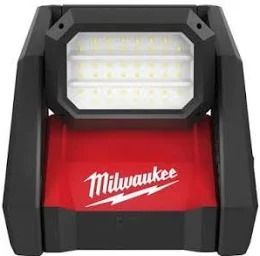 MILWAUKEE M18™ 4000 Max Lumens LED High Performance Area Light