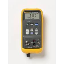 Fluke ELECTRIC PRESSURE CALIBRATOR, 30 PSI, 2 BAR