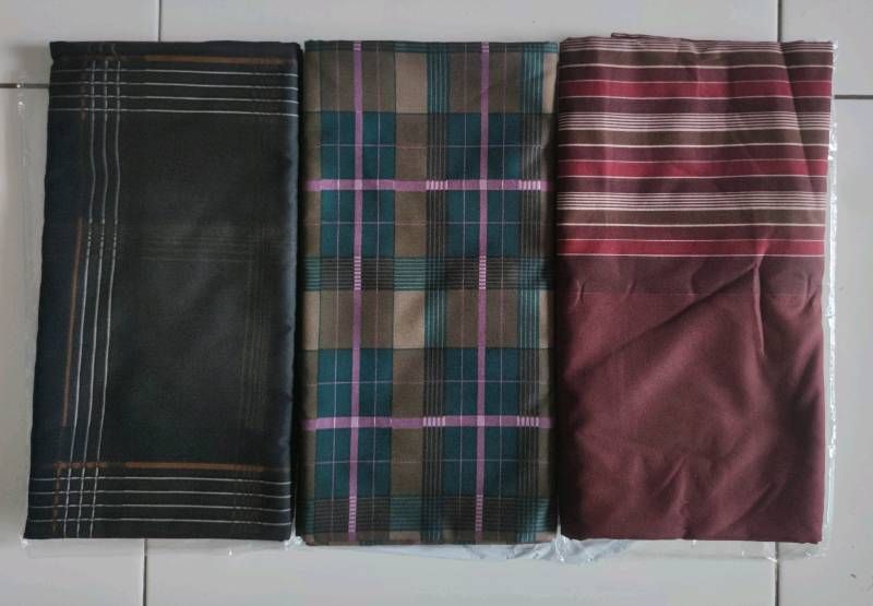 Kain Sarung Pelikat