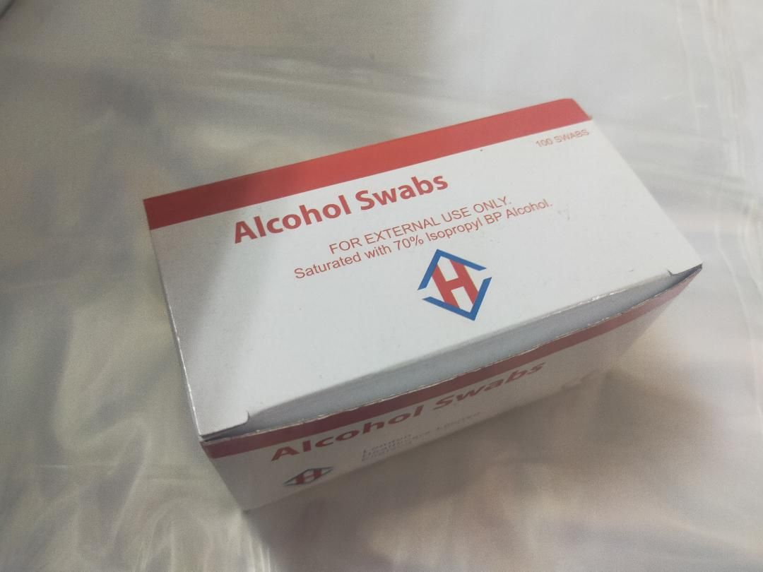 Ocha Alcohol swab with 70 % Iso Propelene alcohol Free delivery penisular only