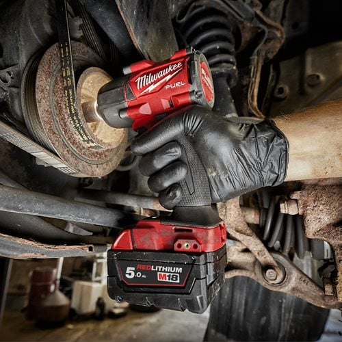 MILWAUKEE M18 FUEL™ Gen II 1/2" 881Nm Mid-Torque Impact Wrench w/ 2 units M18™ 5.0Ah Battery (Kit Version
