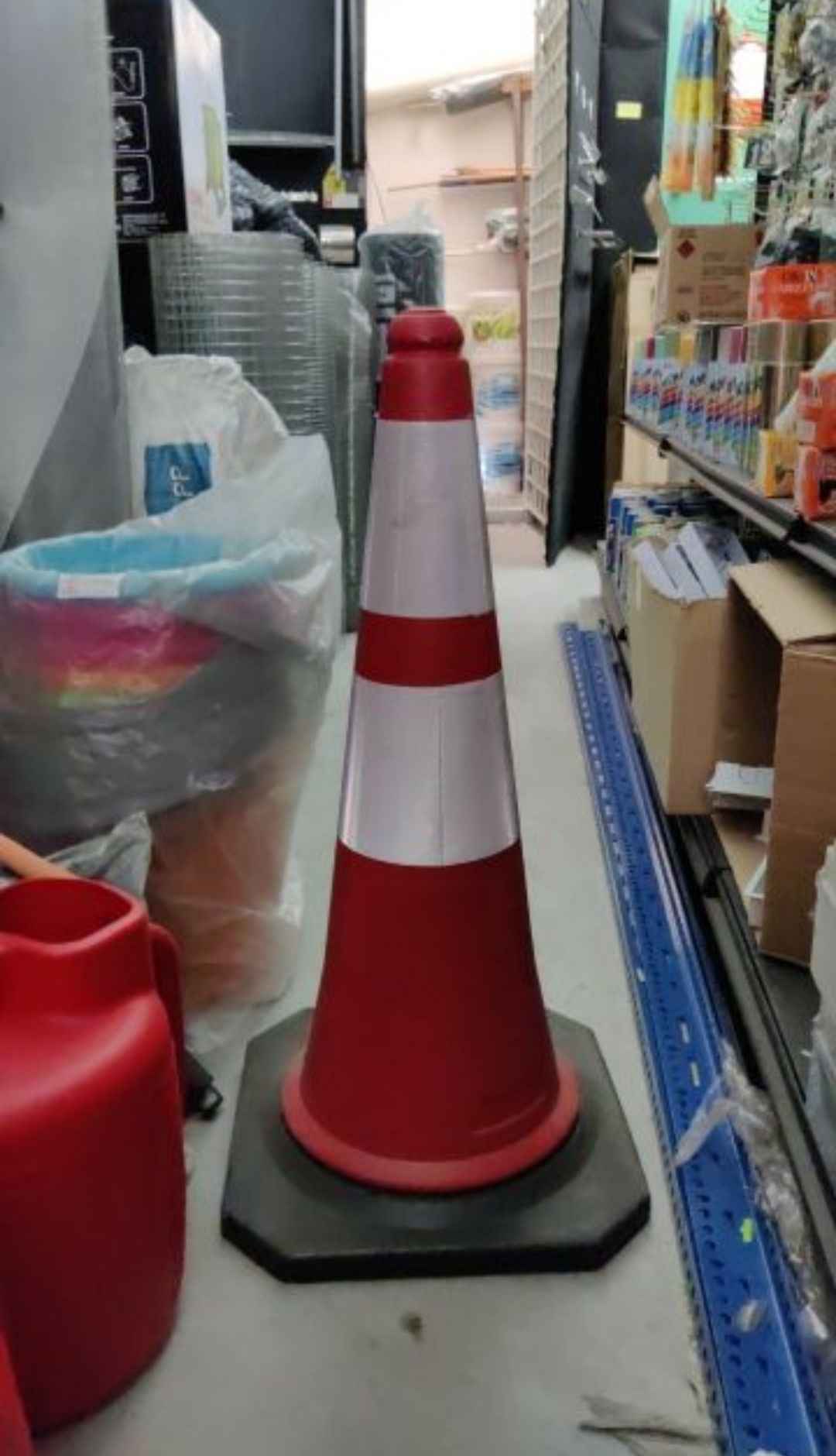 NA SAFETY CONE WITH REFLECTIVE STICKER