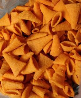 Keropok Topi Keju 3.5kg (Tin)