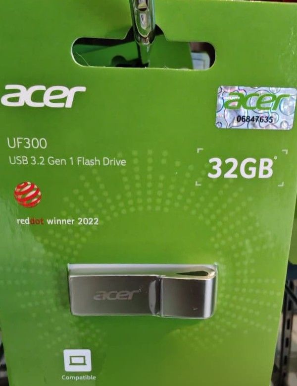 ACER UF300 32GB 3.2 Metal Flash Drive