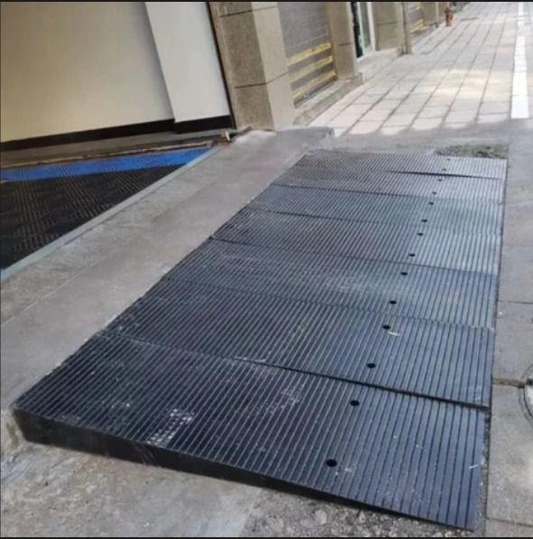 rubber ramps 28 feet.