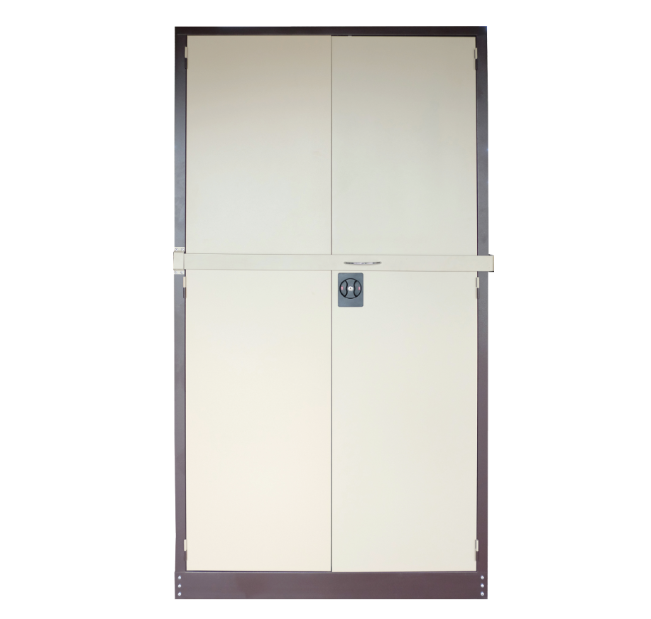 STERLING FULL HEIGHT CUPBOARD WITH STEEL SWINGING DOOR & LOCKING BAR C/W 3 ADJUSTABLE SHELVE (S118LB)