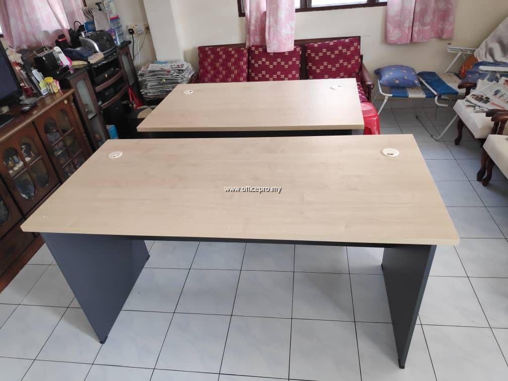 GT-127 4ft Office Table | Standard Writing Table | Standard Table | Office Table