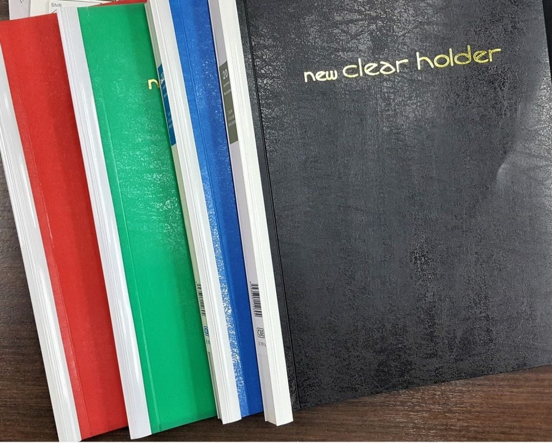 Clear Holder