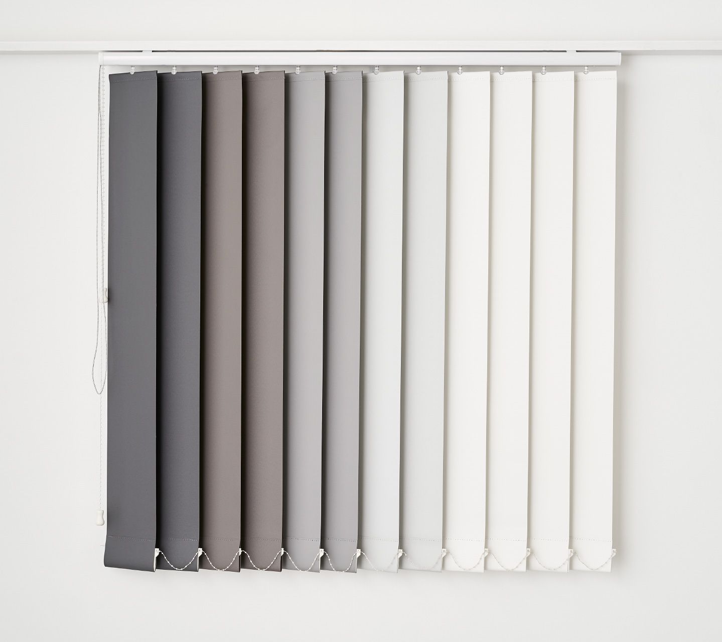 VERTICAL BLIND