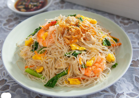 Singapore Style Fried Bihun with Egg