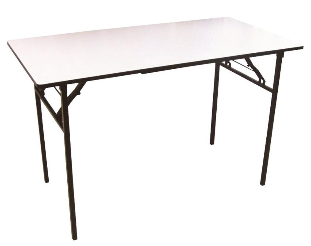 Banquet table 4ft x 2 ft (folder type)