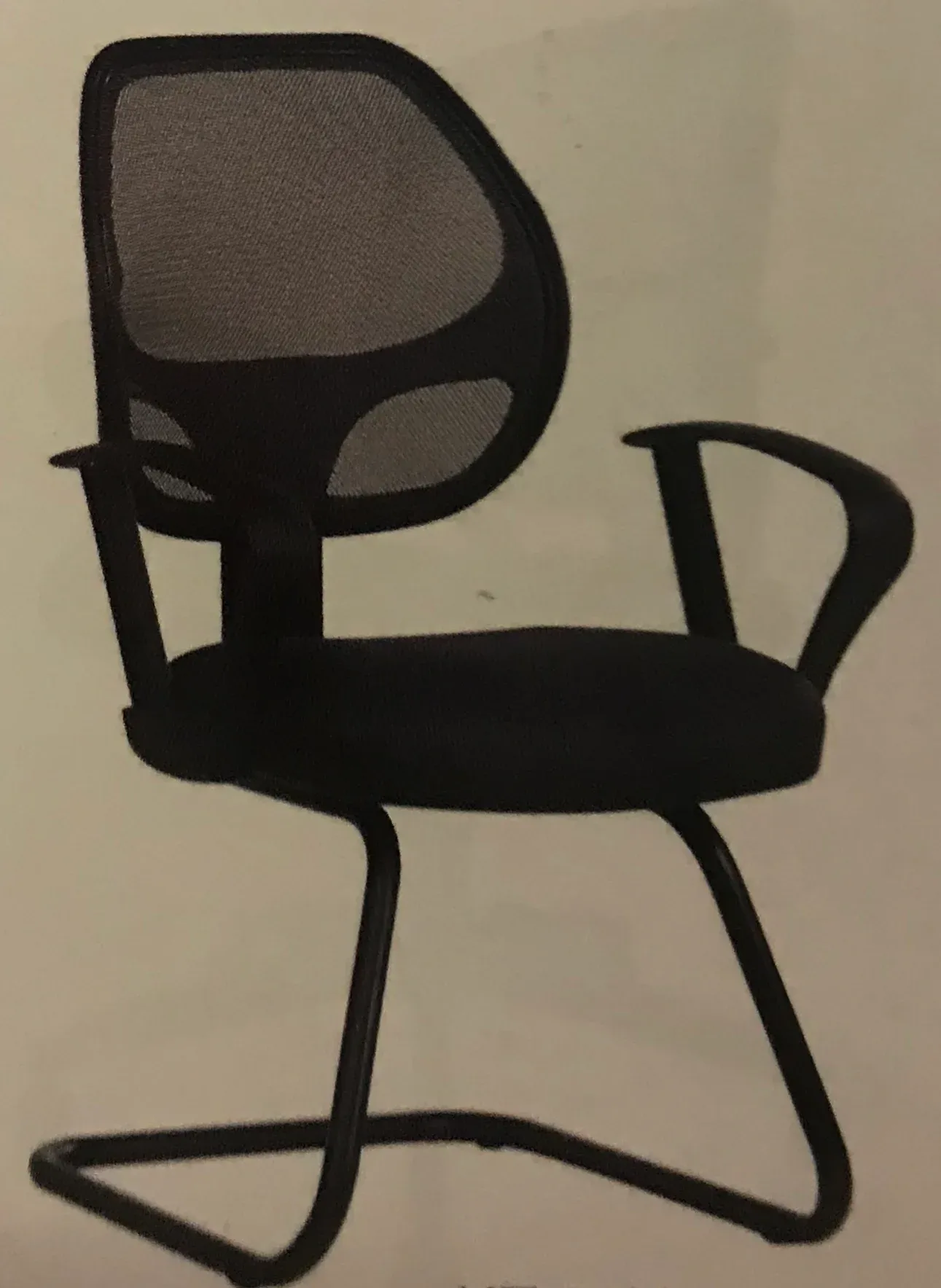 PORTUNACCIO MESH VISITOR CHAIR