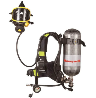 SELF - CONTAINED OPEN CIRCUIT BREATHING APPARATUS